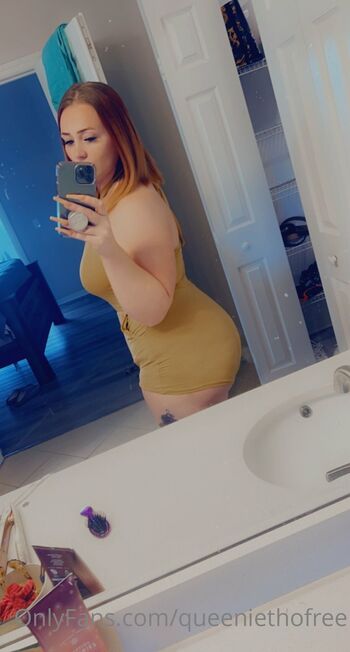 queeniethofre / queeniethofree nude photo #5