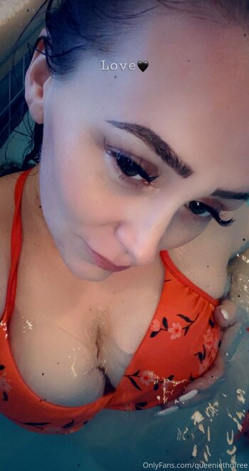 queeniethofre / queeniethofree nude photo #16