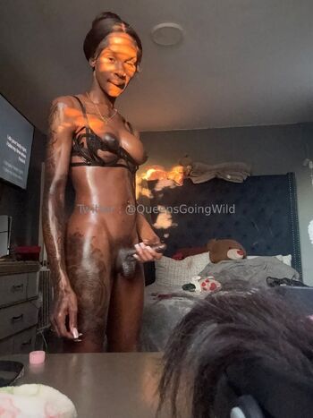 Queens Going Wil / queensgoingwild nude photo #33