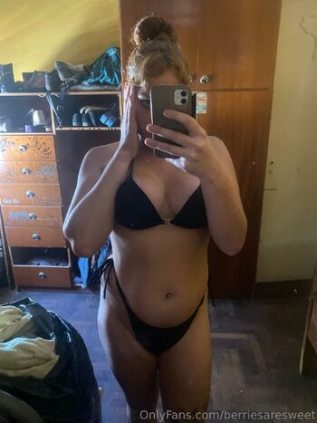 𝑸𝑼𝑬𝑬𝑵 𝑻𝑹𝑰𝑵𝑨 / queentrinax nude photo #39