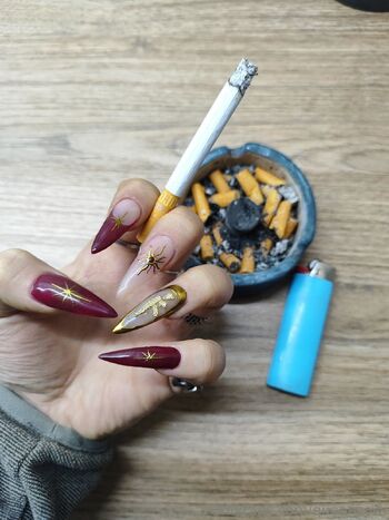 Smoking fetish queen / queenzowi nude photo #10