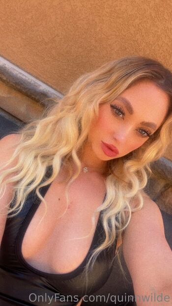 Quinn Wild / quinnwilde nude photo #15