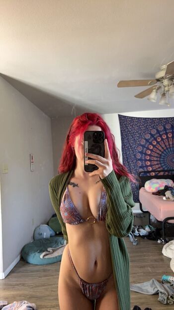 rach / rachaelpriv nude photo #17