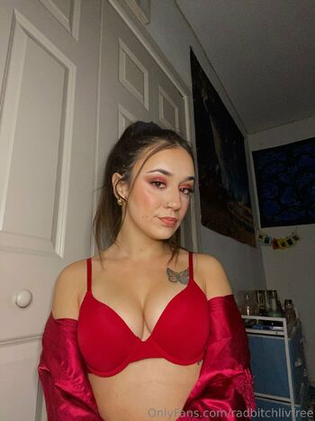 Liv / radbitchlivfree nude photo #30