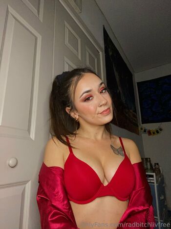 Liv / radbitchlivfree nude photo #32