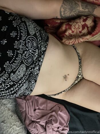 Ra / raelynnofficial nude photo #11