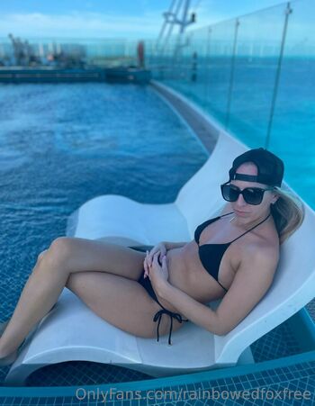 RAINBOWED FOX / rainbowedfoxfree nude photo #1