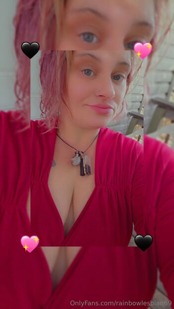 Godskitten6 / rainbowlesbian69 nude photo #10