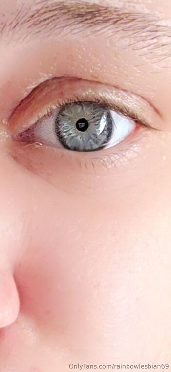 Godskitten6 / rainbowlesbian69 nude photo #16