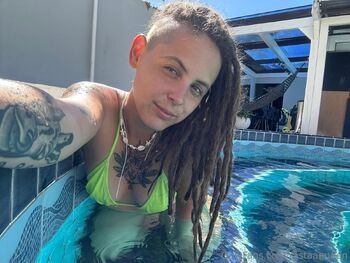 rastaquee / rastaaqueen nude photo #17