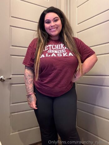 𝗥𝗬 𝗖𝗥𝗘𝗔𝗠𝗬𝗕𝗕𝗬 / raunchy_ryliexx nude photo #7