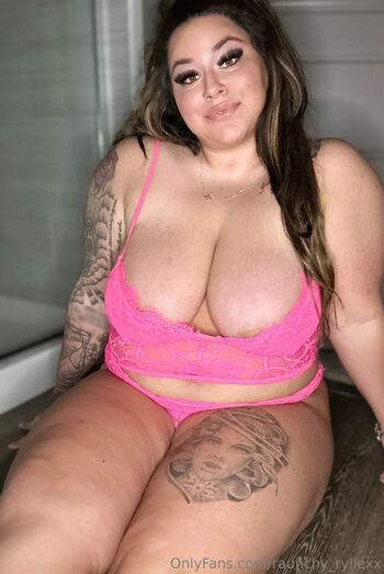 𝗥𝗬 𝗖𝗥𝗘𝗔𝗠𝗬𝗕𝗕𝗬 / raunchy_ryliexx nude photo #25