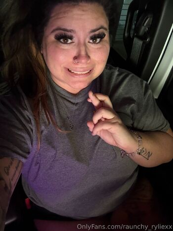 𝗥𝗬 𝗖𝗥𝗘𝗔𝗠𝗬𝗕𝗕𝗬 / raunchy_ryliexx nude photo #28