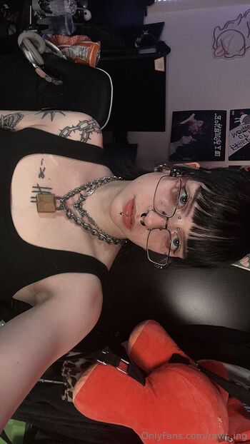 Vei / rawt_ing nude photo #3