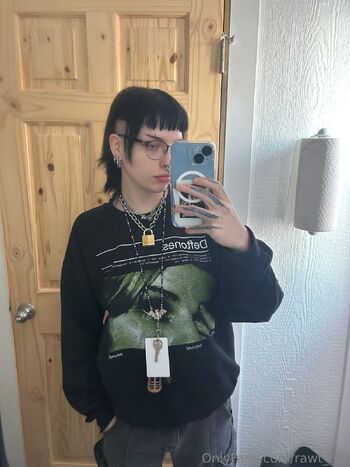 Vei / rawt_ing nude photo #15