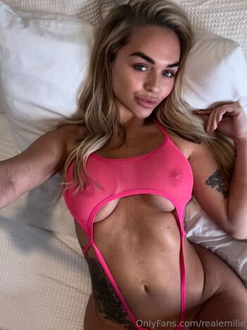 Emilie / realemilie nude photo #4