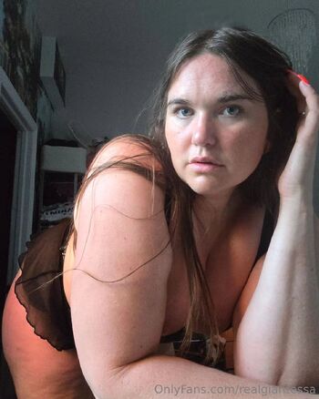 Giga Goddess Al / realgiantessa nude photo #5