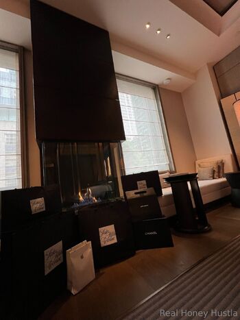 Marissa Suprem / realhoneyhustla nude photo #18