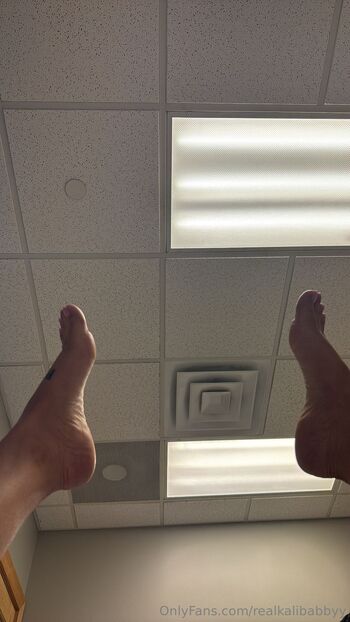 Realkalibabby / realkalibabbyy / kalibabbyywontbeherelong nude photo #1