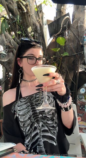 ray ʚ / realliferay nude photo #3