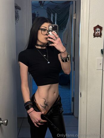 ray ʚ / realliferay nude photo #8