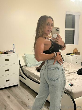 Lilly Hal / reallillyhallxx nude photo #27