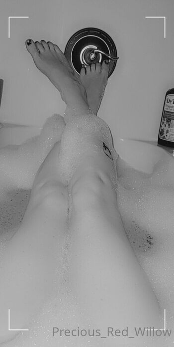 Redheaded beaut / redheadbeauty2222 / preciousredwillow / red_head_sexy_ / redheadbeauty2022 nude photo #9