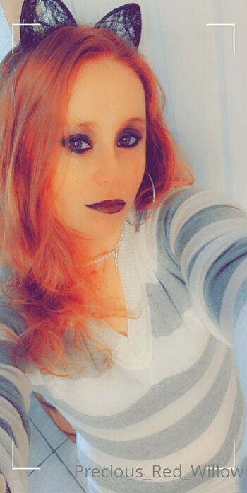 Redheaded beaut / redheadbeauty2222 / preciousredwillow / red_head_sexy_ / redheadbeauty2022 nude photo #37