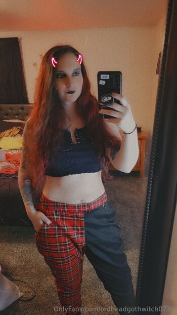 Sha / redheadgothwitch0730 / redturtle95 nude photo #3