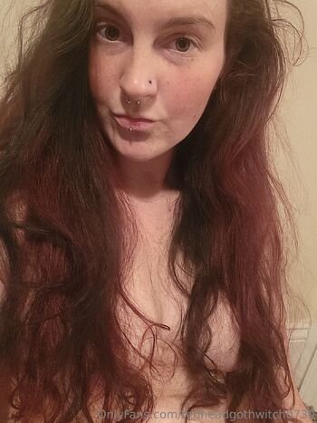 Sha / redheadgothwitch0730 / redturtle95 nude photo #6