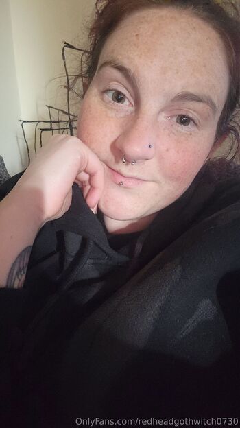 Sha / redheadgothwitch0730 / redturtle95 nude photo #7