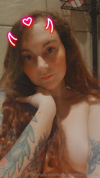 Sha / redheadgothwitch0730 / redturtle95 nude photo #10