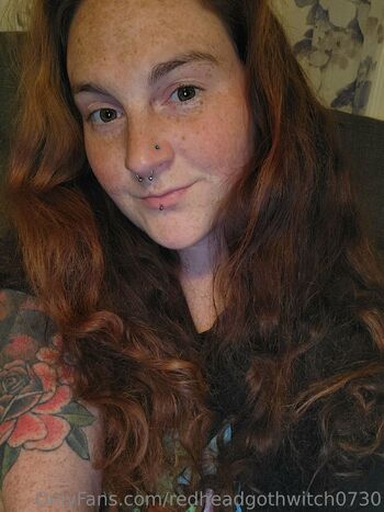 Sha / redheadgothwitch0730 / redturtle95 nude photo #12