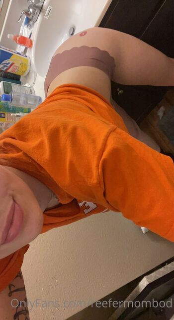 Ale / reefermombod nude photo #6