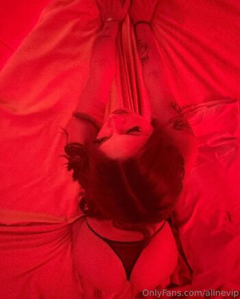 𝚁𝚎𝚐𝚒𝚗𝚊 𝚍𝚎 𝙿𝚊𝚞𝚕 / regina_de_paul nude photo #16