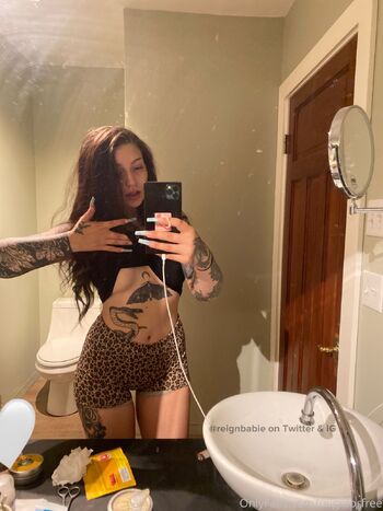 Reigna / reignforfree / reignamalice nude photo #13