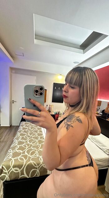 RENATA / renataababy nude photo #21