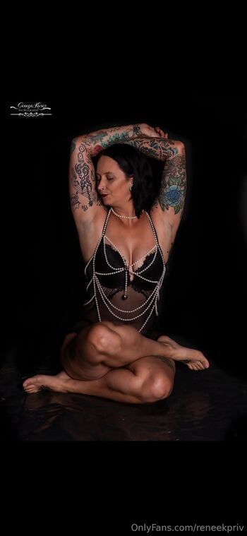 Renee K / reneekpriv nude photo #26