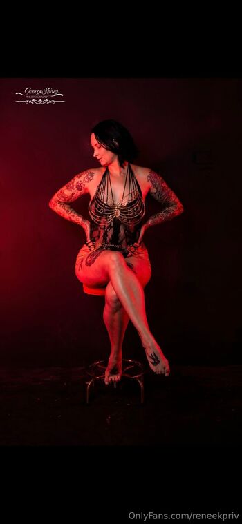 Renee K / reneekpriv nude photo #33