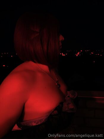 OnlyFans / riana.katt nude photo #11
