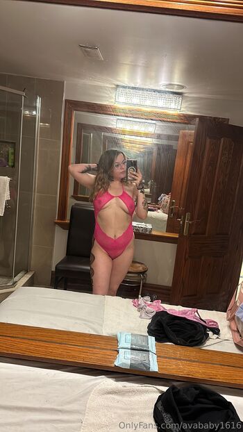 Riley Ros / rileyross1616 nude photo #11