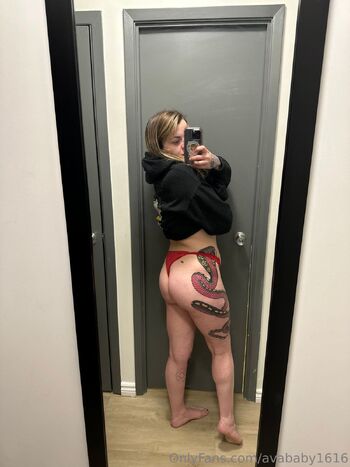 Riley Ros / rileyross1616 nude photo #19