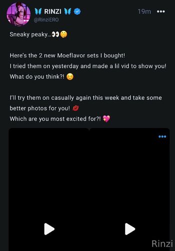 RINZI / rinzi nude photo #2