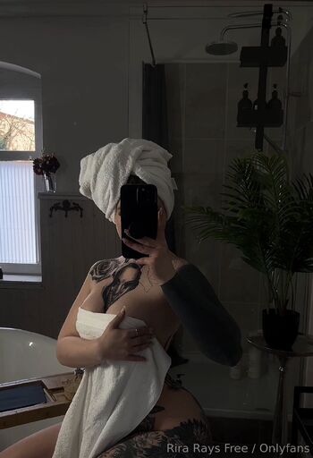 Rir / rira.rays2 nude photo #12