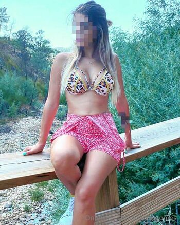 Ritinha Gomes / ritinhagomes nude photo #25