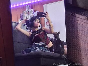 roadkillbeaut / roadkillbeauty nude photo #36