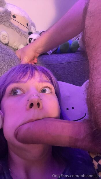 Robi Lilj / robiandlilja nude photo #15