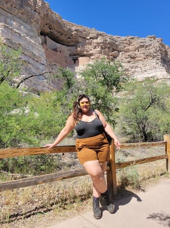 Robin LeFa / robinlefay nude photo #4