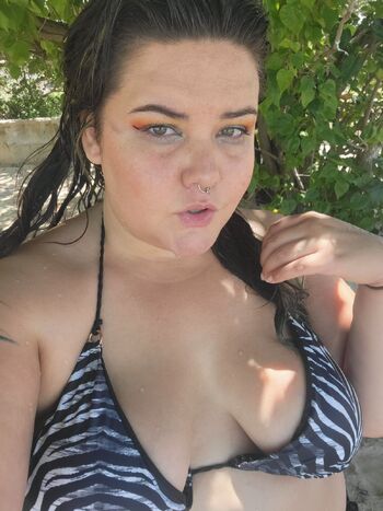 Robin LeFa / robinlefay nude photo #11