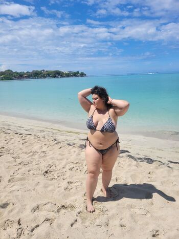 Robin LeFa / robinlefay nude photo #12